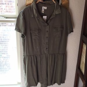 Green romper NWT